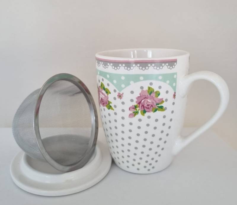 xícara Rosa e branca aberta