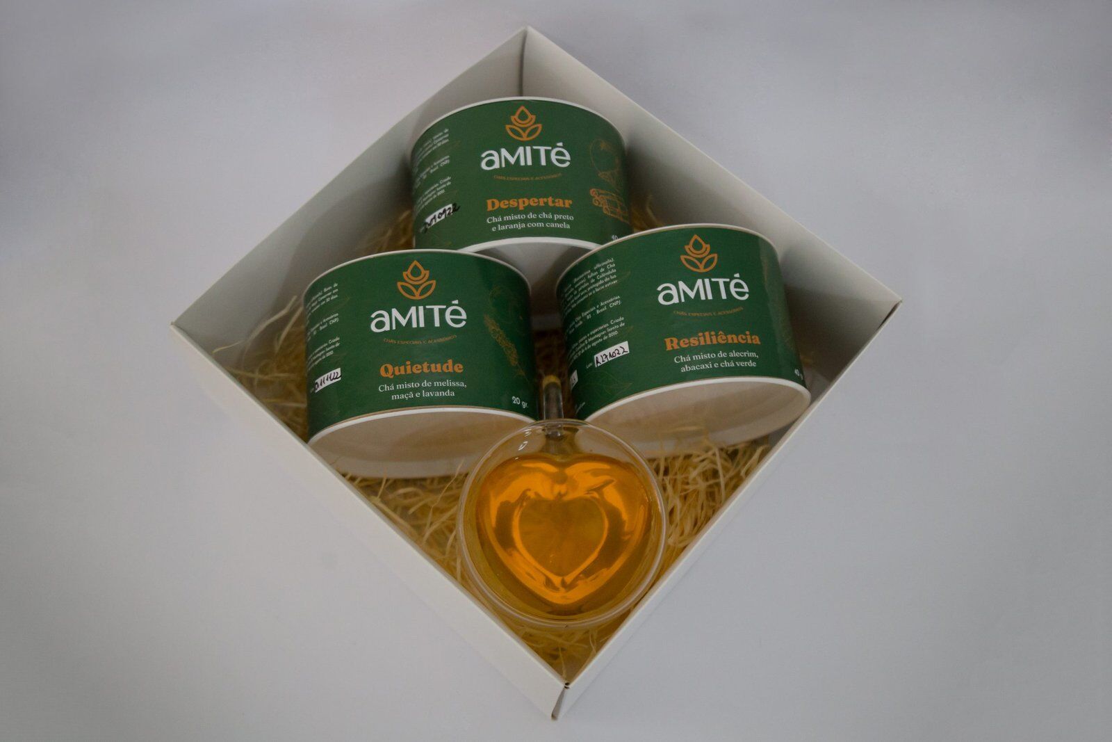 Kit Blends de chá com xícara formato coração_vidro duplo