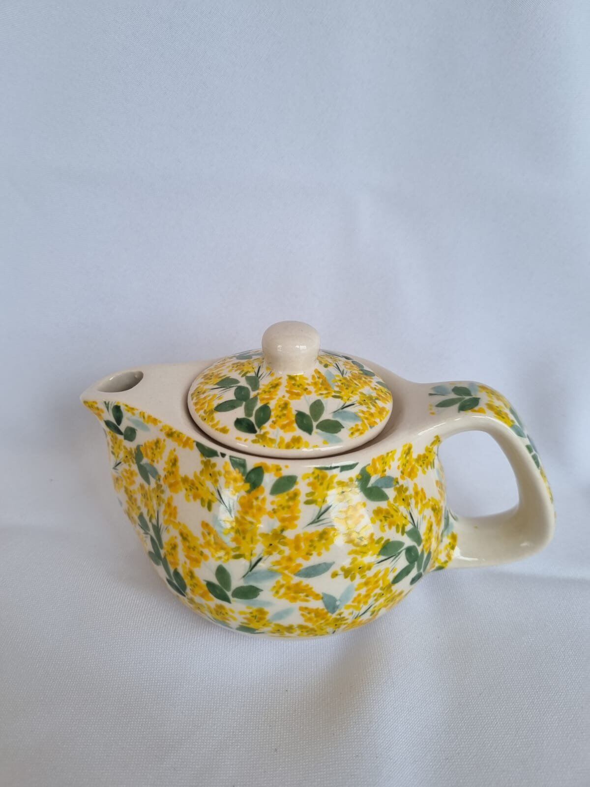 bule amarelco ceramica fechado